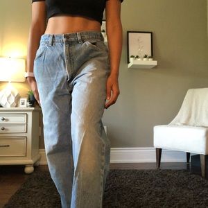 VINTAGE LEVI BOYFRIEND JEANS